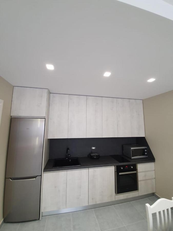 Deluxe Apartment Vlorë Dış mekan fotoğraf